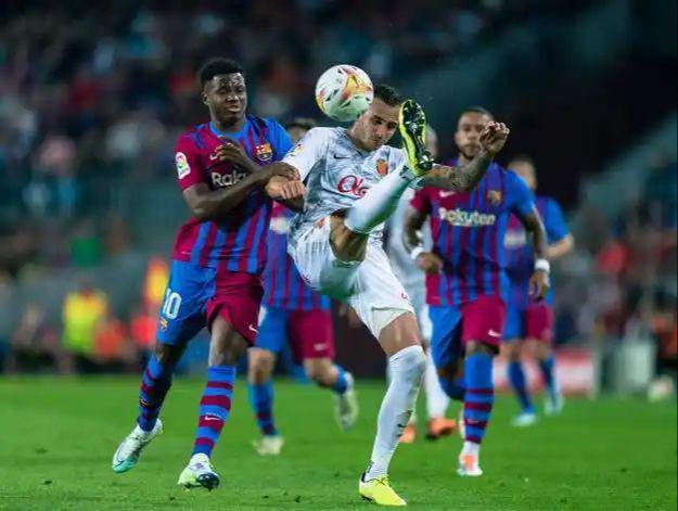 莱万多夫斯基在C9比赛中比赛规则变更，大比分获胜引发热议！的简单介绍