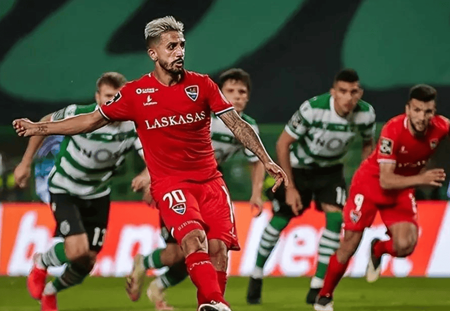 乐鱼体育登陆入口-纽卡斯尔今晚临场应变，志在葡超名次提升，话题不断，纪律约束更严格-乐鱼体育登陆入口